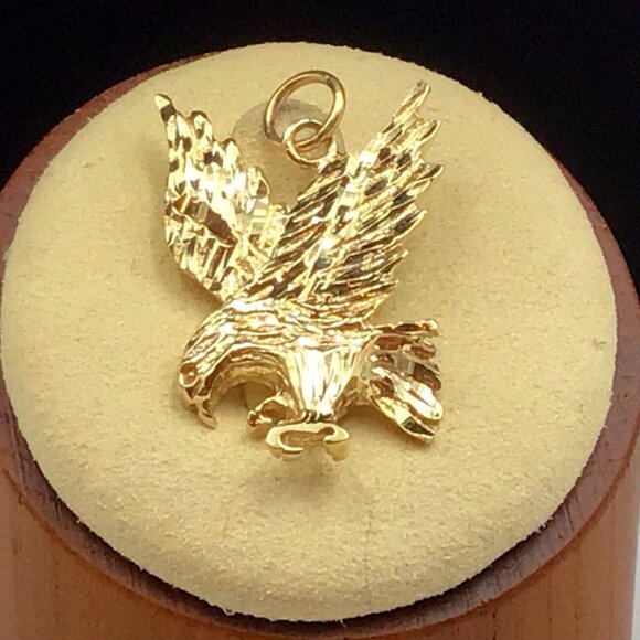 14K Yellow Gold Eagle Pendant Diamond Cut Gms 1” New